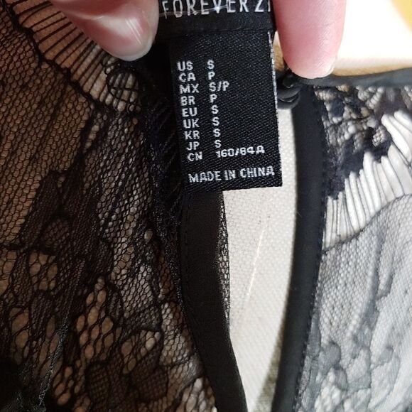 Lace and Chiffon Little Black Dress - Picture 7 of 8